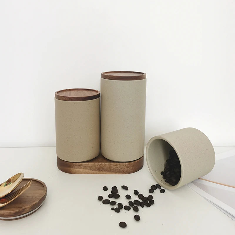 bocal, céramique,conservation,aliments,bonbons,café,thé,beige,couvercle,bois,noyer, cuisine,rangement