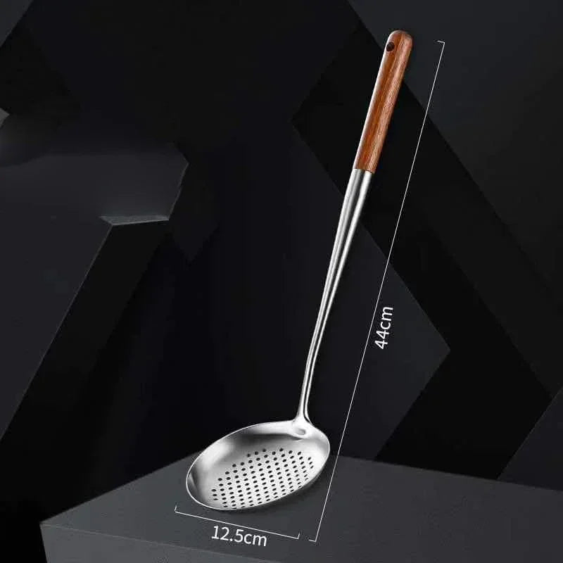 ustensiles, cuisine,métal,inoxydable,bois,louche,écumoir,spatule,cuillère