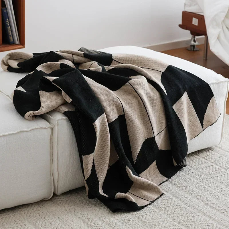plaid-motif-geometric-coton-noir-beige-décoration-maison-salon-cocooning