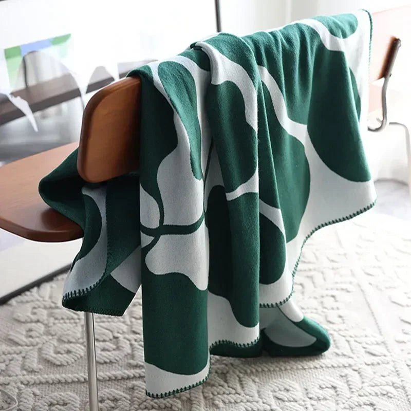 plaid, couverture,canapé,salon,tv,cocooning,maison,décoration,luxe,