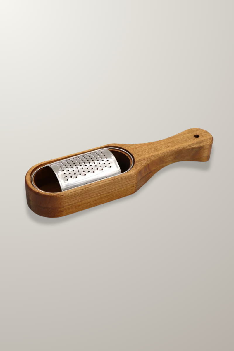 râpe,fromage,légumes,poignée,bois,inox,ustensile,cuisine
